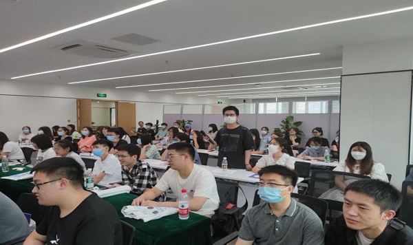 学生见习暨四川省信创重点行业创新交流会——教育专场...